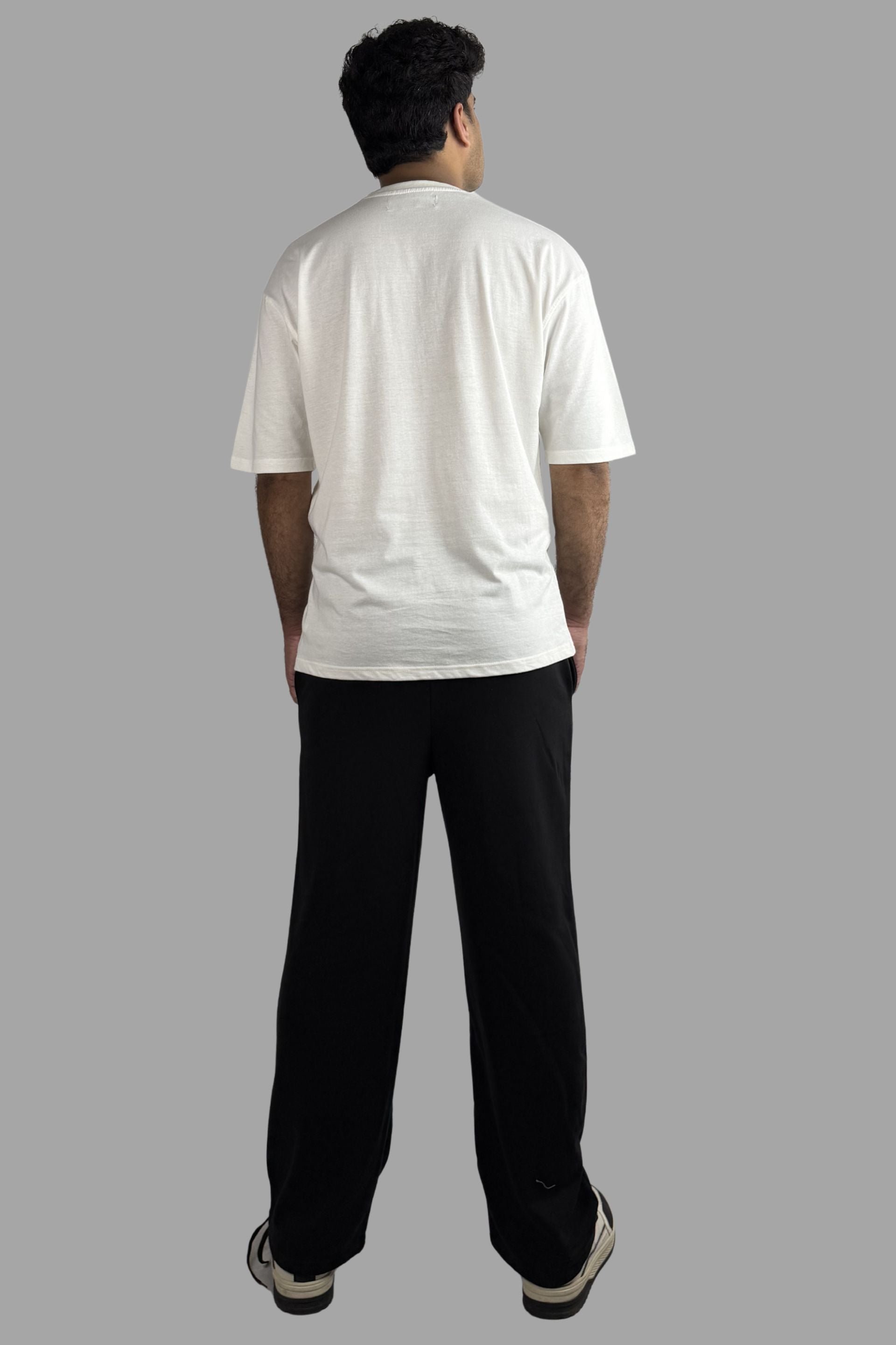 WHITE BASIC T-SHIRT