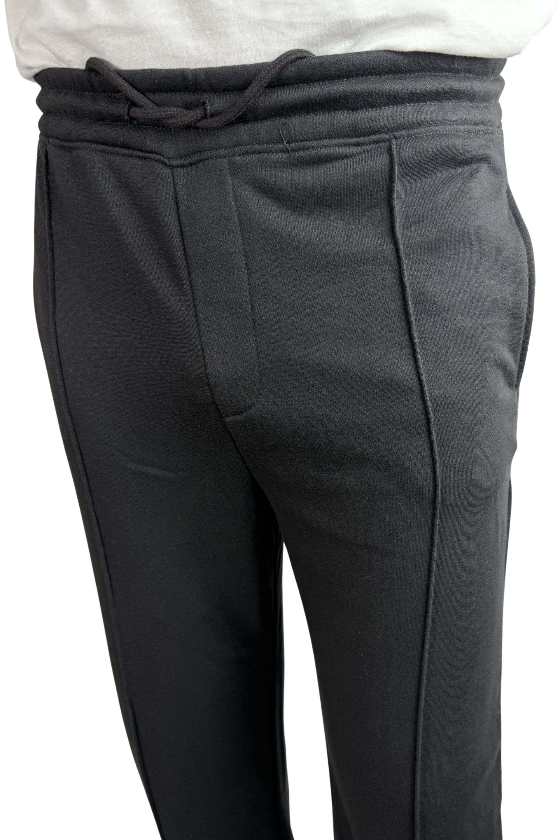 BLACK TROUSER RELAX FIT